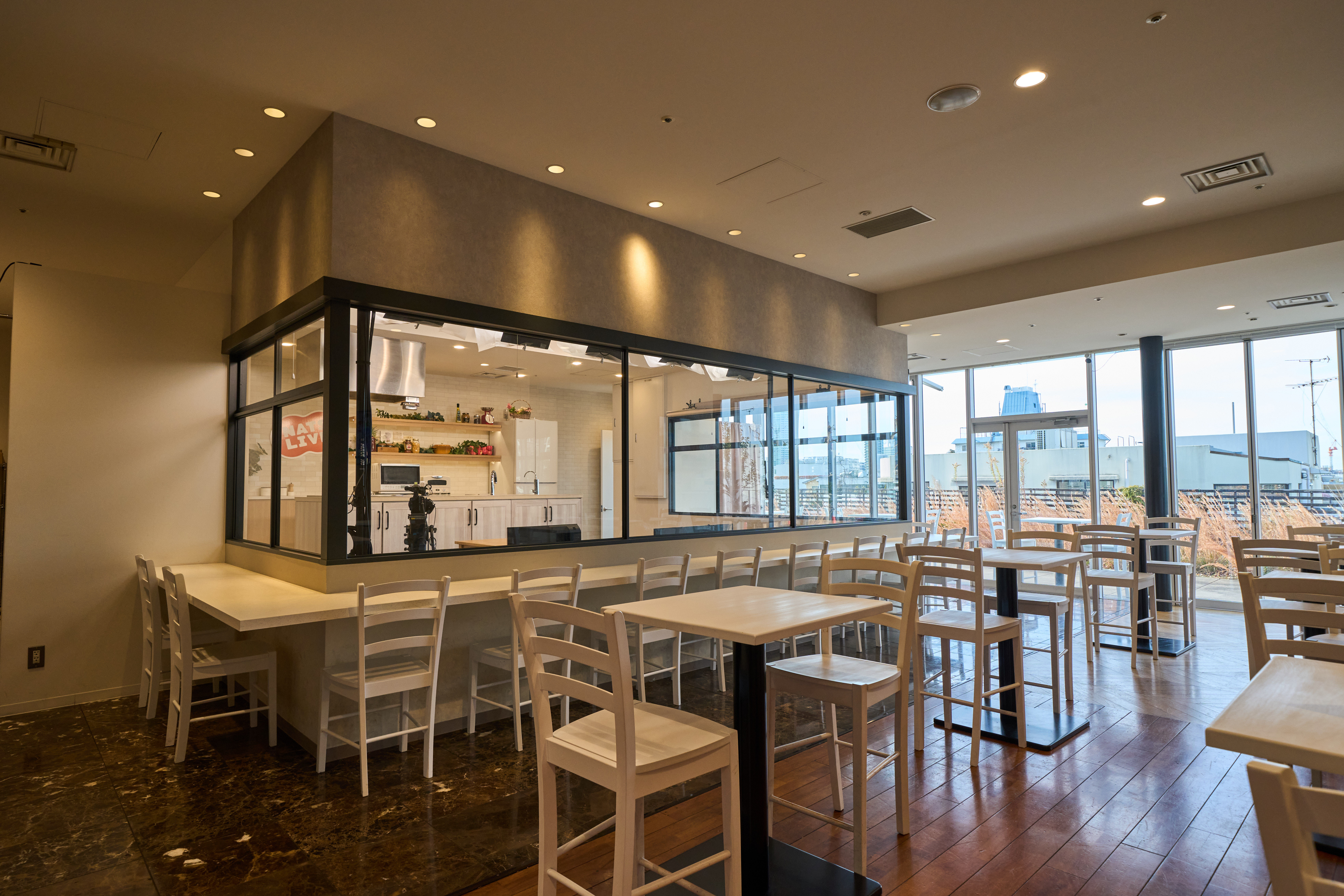 NATSLIVE CAFE 店内の様子